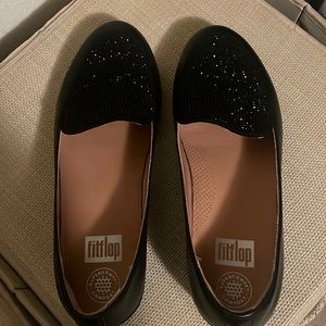 Sz 9 Fitflop black loafers/flat with sparkles